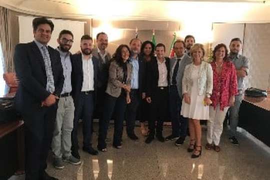 PALERMO: I comuni siciliani sono social?